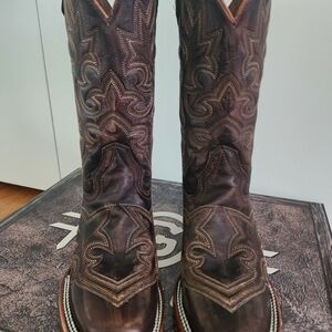 Circle G Tan and Black Cowboy Boots